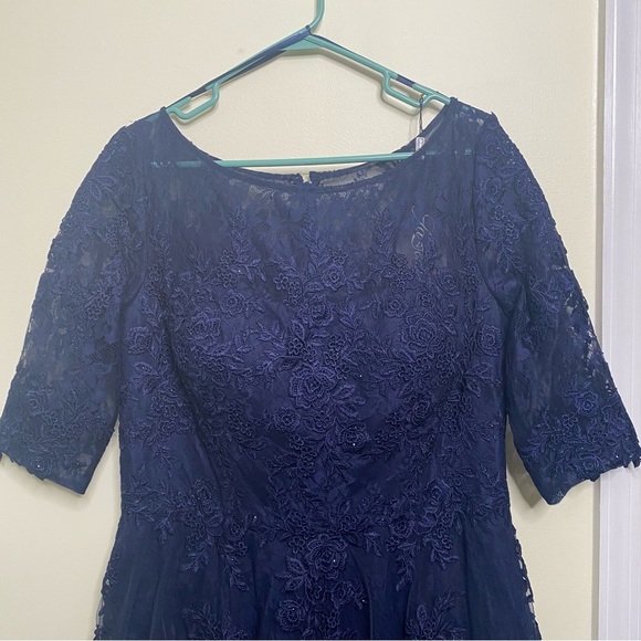 La Femme navy blue Sequin Sparkle floral lace & tulle gown SZ 14 mother … - Picture 5 of 15